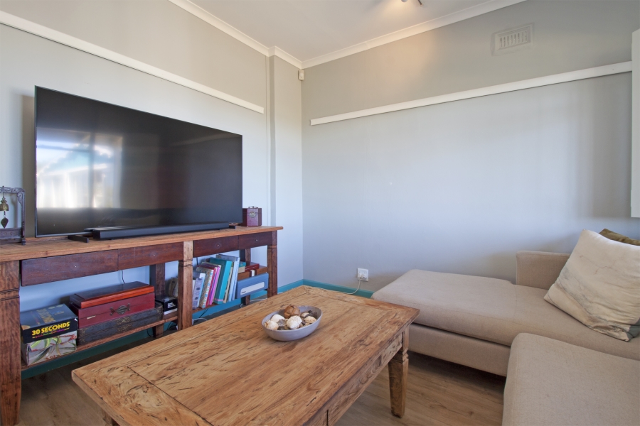 To Let 5 Bedroom Property for Rent in Scarborough Western Cape